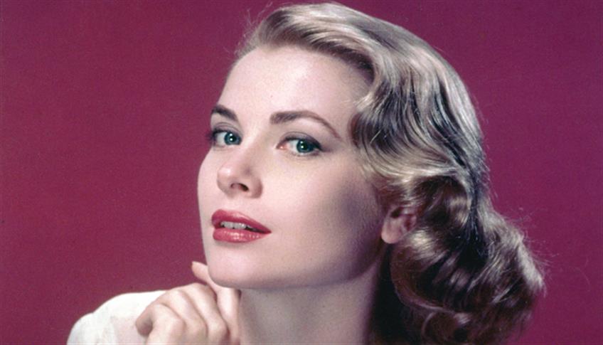 Grace Kelly icona indiscussa di bellezza e di eleganza Grace Kelly icona indiscussa di bellezza e di eleganza